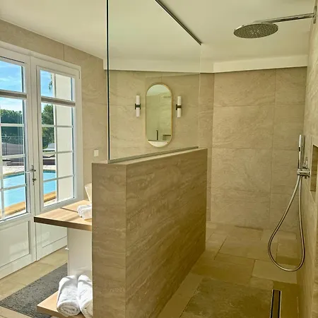Konukevi Guestrooms Lagrandebellezza Mandelieu